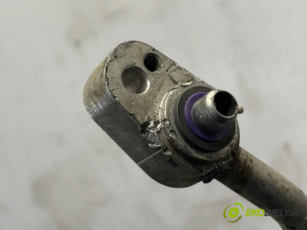 BMW F34 liftback 2017 135 kW 320 i 1998 rúrka klimatizace 9337126 (Trubka klimatizace)