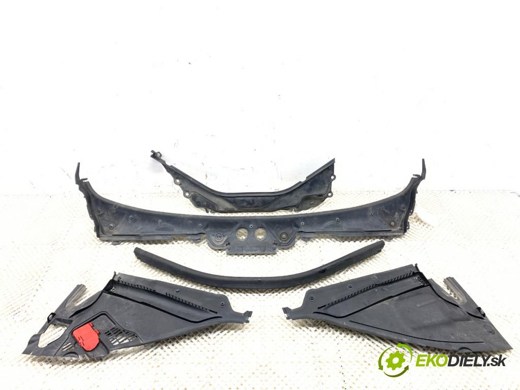 BMW F34 liftback 2017 135 kW 320 i 1998 Torpédo, plast pod čelné okno 7285941 (Torpédo (plast pod čelným sklom))