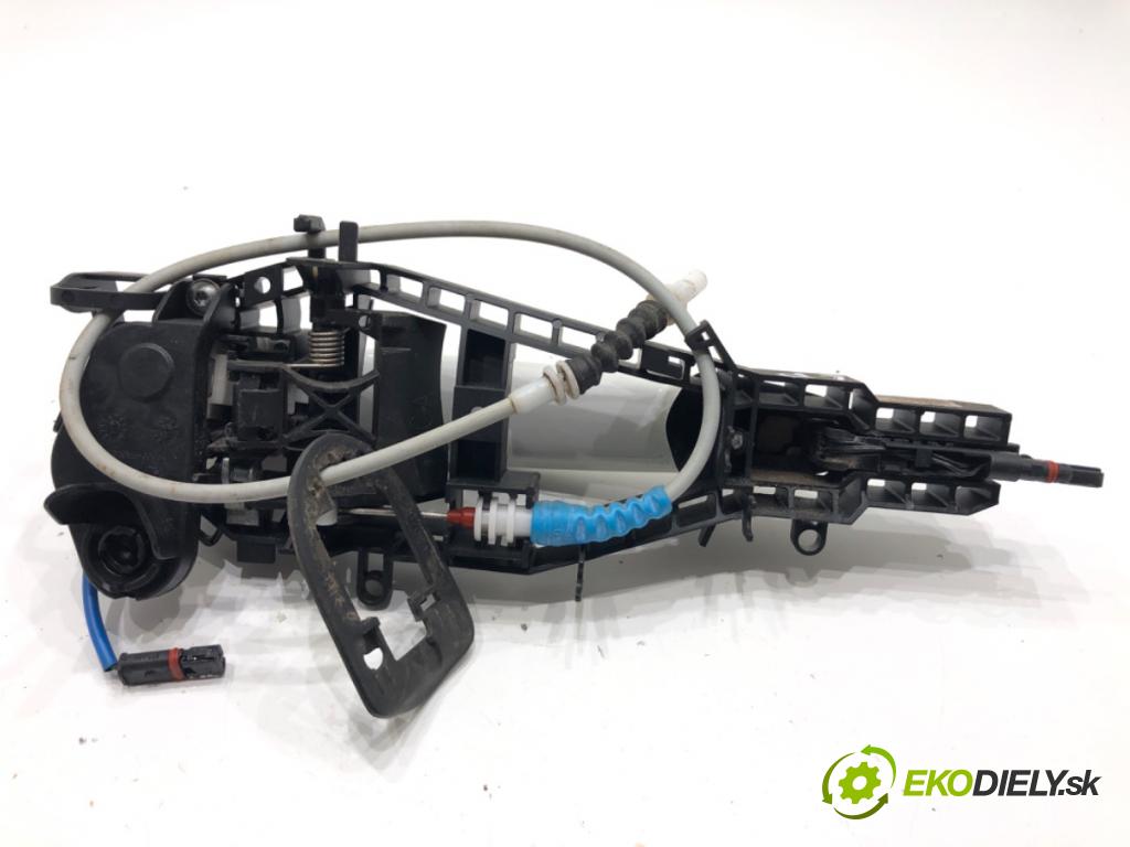 BMW F34 liftback 2017 135 kW 320 i 1998 Kľučka vonkajšia ľavy predný