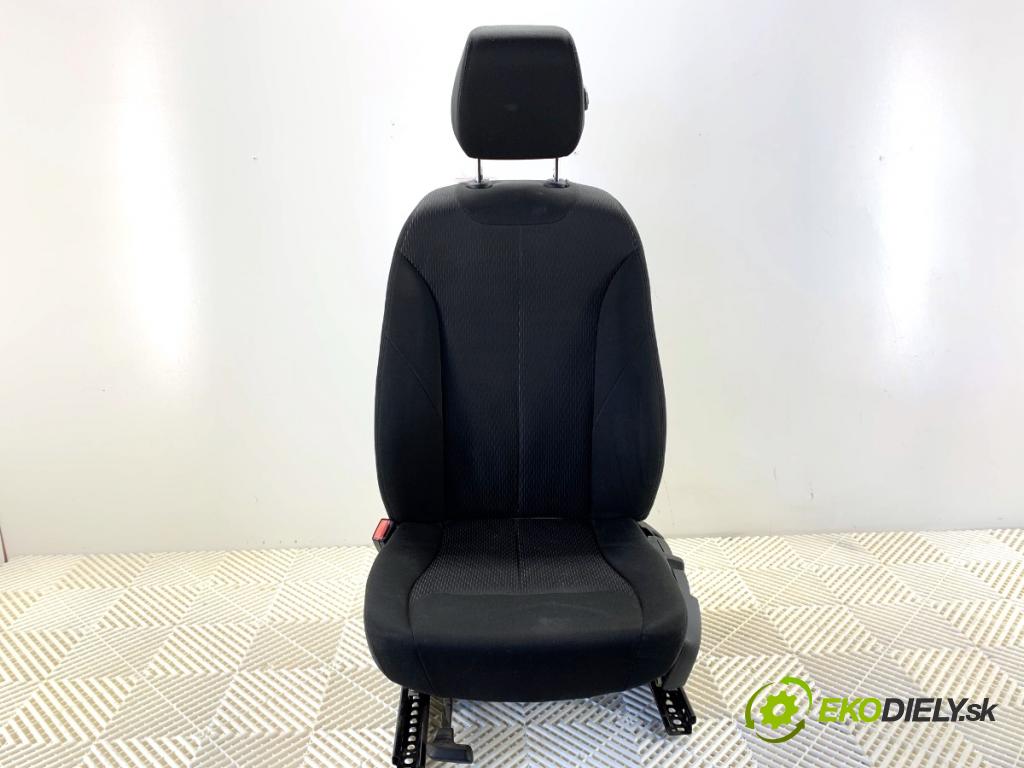 BMW F34 liftback 2017 135 kW 320 i 1998 sedadlo levý přední část 