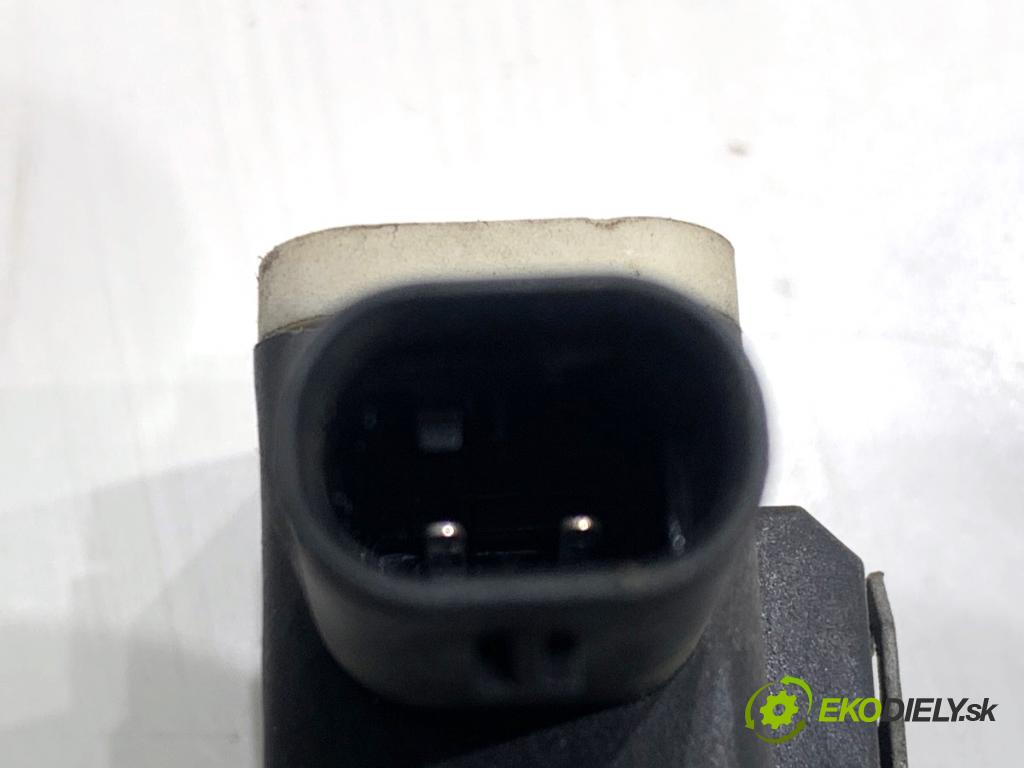 BMW F34 liftback 2017 135 kW 320 i 1998 Snímač nárazu 9196020 (Snímač nárazu)