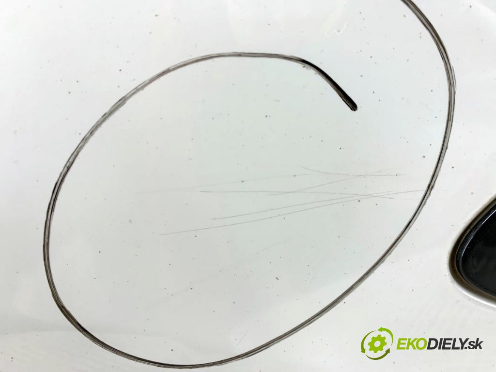 BMW F34 liftback 2017 135 kW 320 i 1998 blatník levý přední část 300