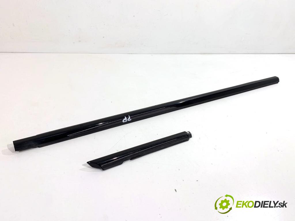 BMW F34 liftback 2017 135 kW 320 i 1998 Lišta Sbírání: predný pravy 