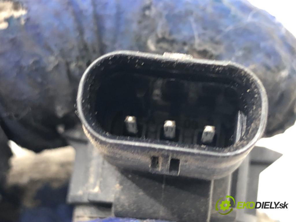 BMW F34 liftback 2017 135 kW 320 i 1998 Snímač PDC 9261587
