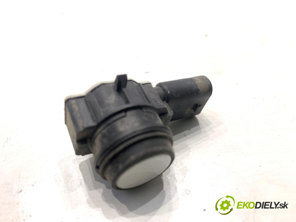 BMW F34 liftback 2017 135 kW 320 i 1998 Snímač PDC 9261587