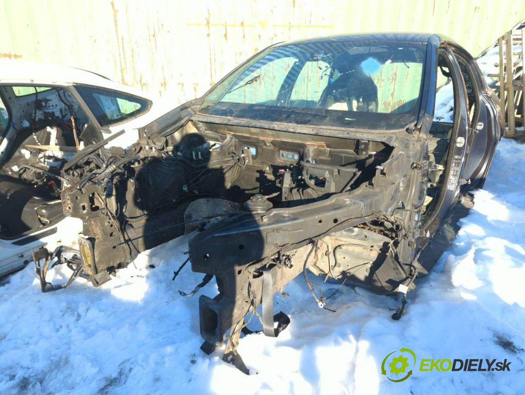 BMW F16 SUV 2014 190 kW xDrive 30 d 2993 KAROSERIA ČTVRŤÁK blatník zadní část práh střecha PODŁUŻNICA