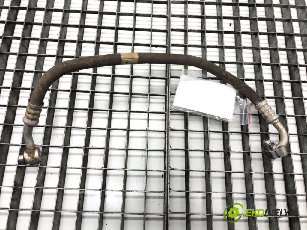 BMW F34 liftback 2017 135 kW 320 i 1998 rúrka klimatizace 9337130 (Trubka klimatizace)