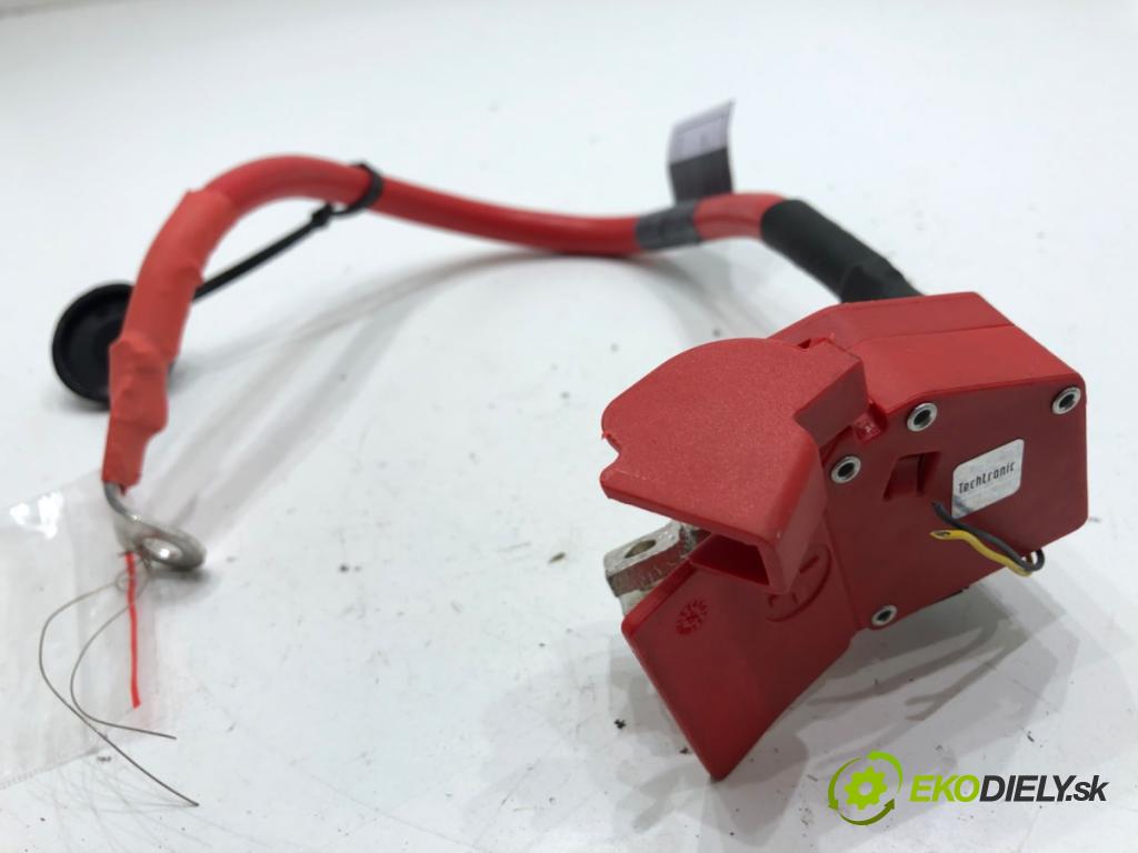 BMW F34 liftback 2017 135 kW 320 i 1998 svorka plus 