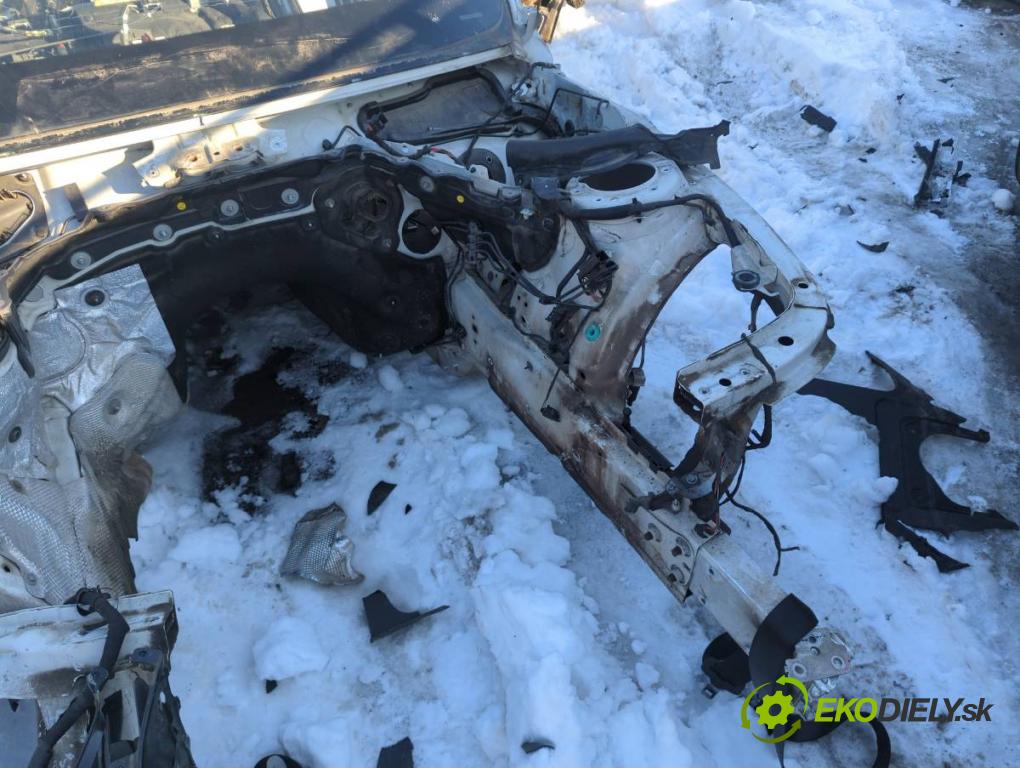 BMW F34 liftback 2017 135 kW 320 i 1998 KAROSERIA ČTVRŤÁK blatník zadní část práh střecha PODŁUŻNICA