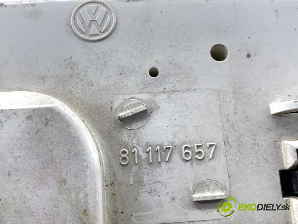 VW TRANSPORTER T4 Autobus 1995 45 kW 1.9 D 1896 Prístrojovka 81117657 (Prístrojová doska)