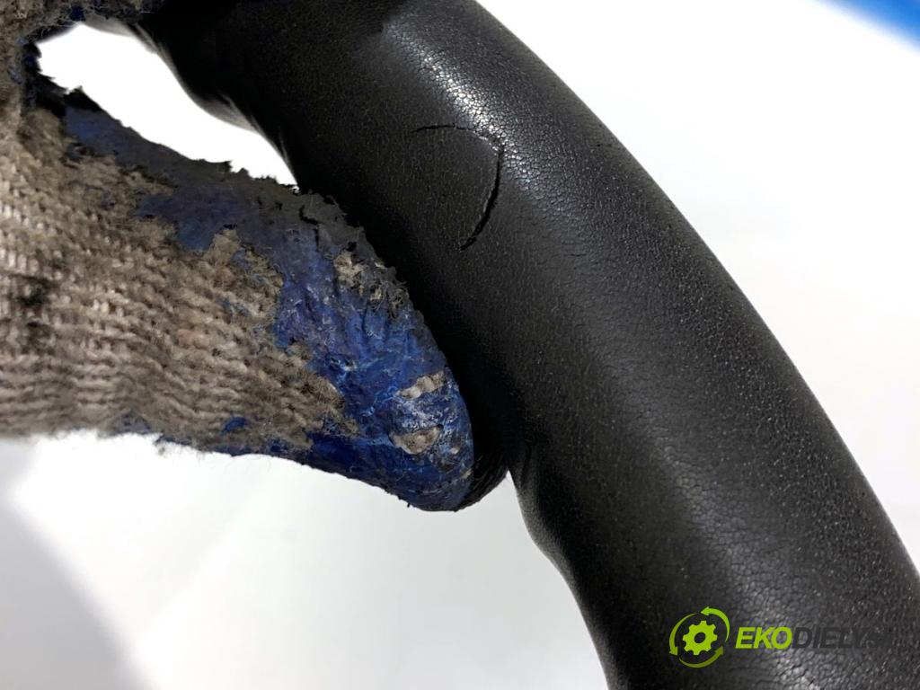 VW TRANSPORTER T4 Autobus 1995 45 kW 1.9 D 1896 Volant 321419661A (Volant)