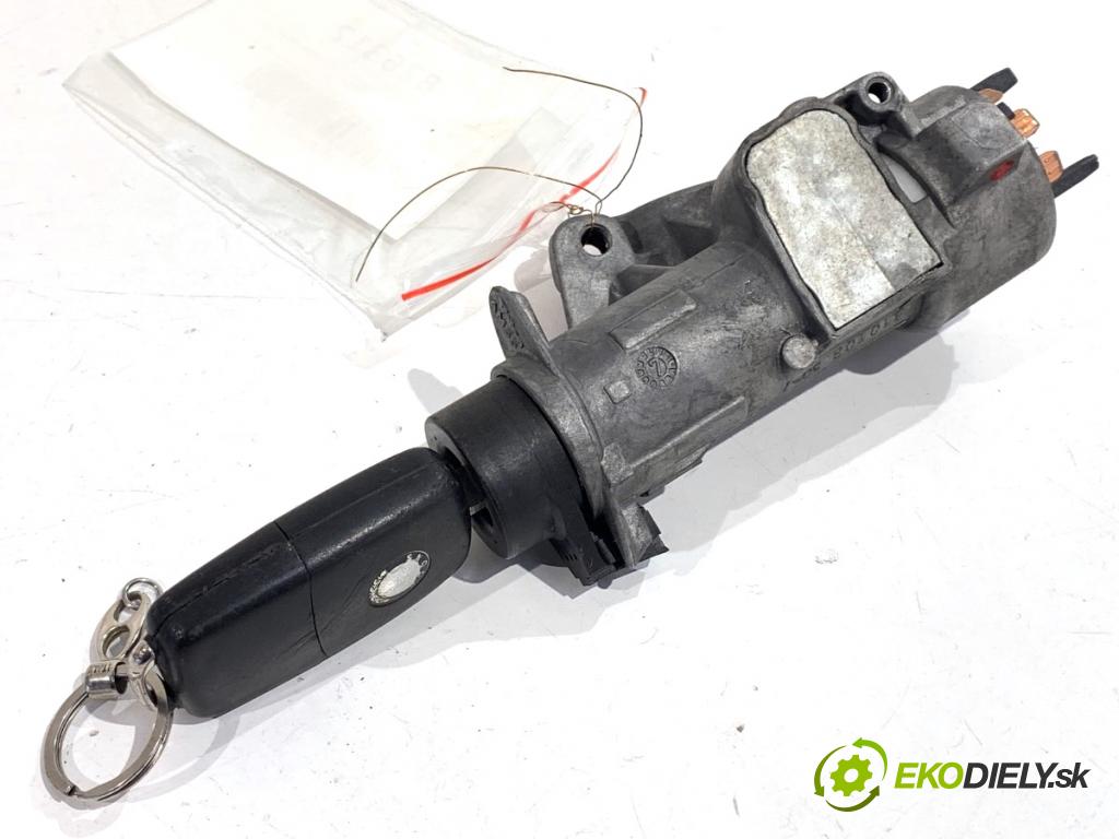 SKODA FABIA II liftback 2008 51 kW 1.2 1198 spinačka 4B0905851C (Spínacia skrinka)