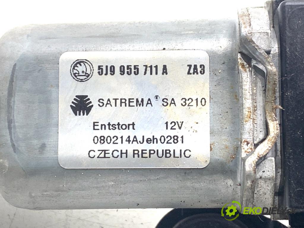 SKODA FABIA II liftback 2008 51 kW 1.2 1198 Motor stieračov zad 5J9955711A