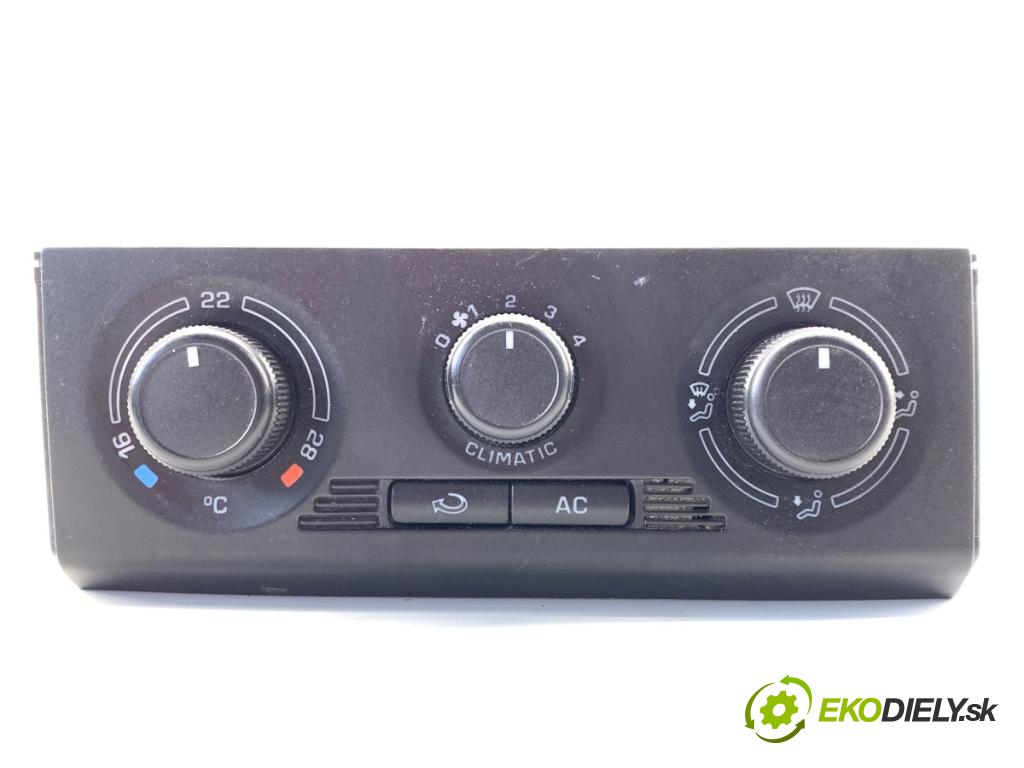 SKODA FABIA II liftback 2008 51 kW 1.2 1198 Panel ovládania kúrenia 5J0820045 (Prepínacie páčky pod volantom)