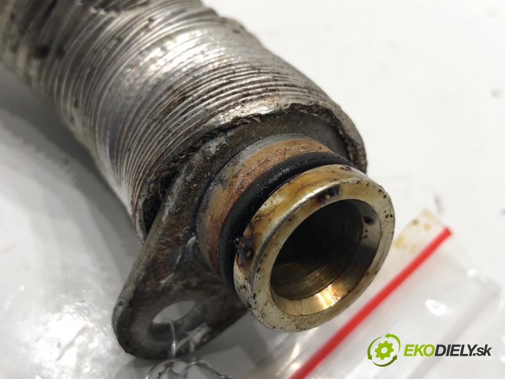 BMW F44 coupe 2021 131 kW 220 i 1998 rúrka turba  (Hadica turbodúchadla)