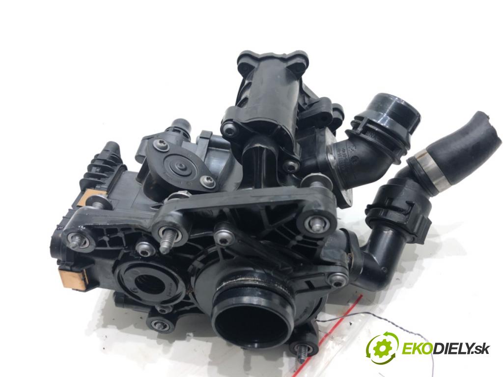 BMW F44 coupe 2021 131 kW 220 i 1998 Obal termostatu 8631943 (Obal (príruba) termostatu)