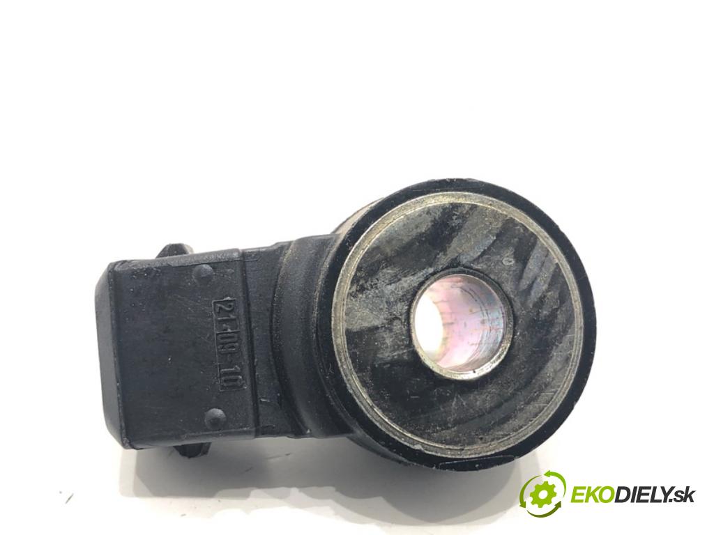 BMW F44 coupe 2021 131 kW 220 i 1998 Snímač klepania 7636937 (Snímač)