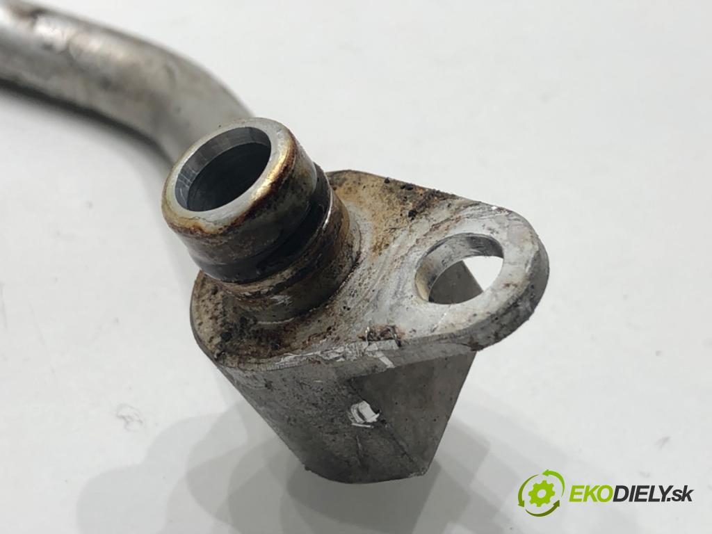 BMW F44 coupe 2021 131 kW 220 i 1998 rúrka turba  (Hadica turbodúchadla)