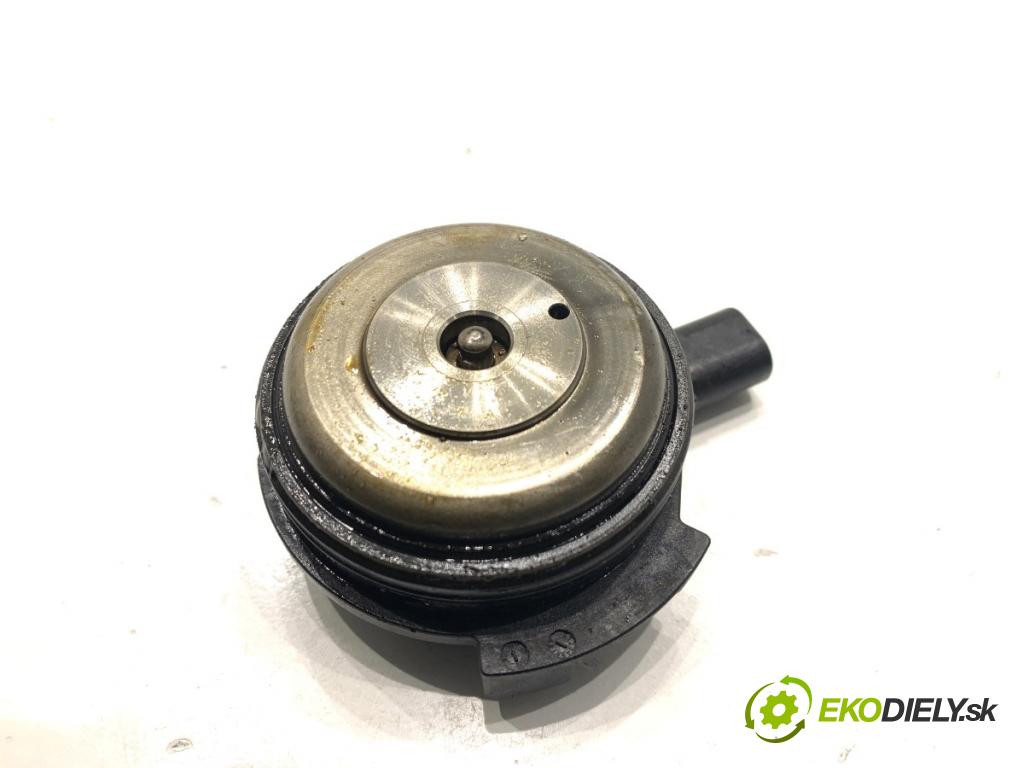 BMW F44 coupe 2021 131 kW 220 i 1998 Magnetický ventil VANOS: 7614288 (Elektrosúčasti ostatné)