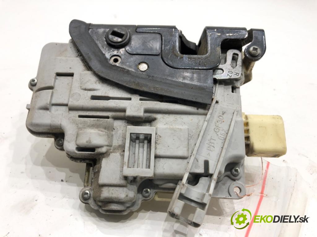 VW PASSAT B6 Kombi 2006 103 kW 2.0 TDI 1968 zámok Dvere pravy zad 3C4839016A