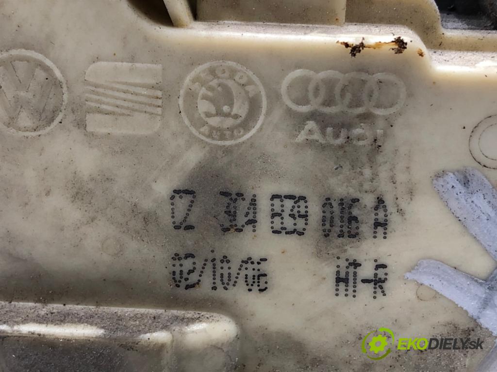VW PASSAT B6 Kombi 2006 103 kW 2.0 TDI 1968 zámok Dvere pravy zad 3C4839016A