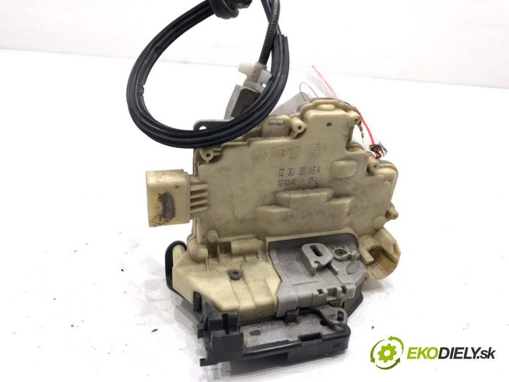 VW PASSAT B6 Kombi 2006 103 kW 2.0 TDI 1968 zámok Dvere ľavy predný 3C1837015A