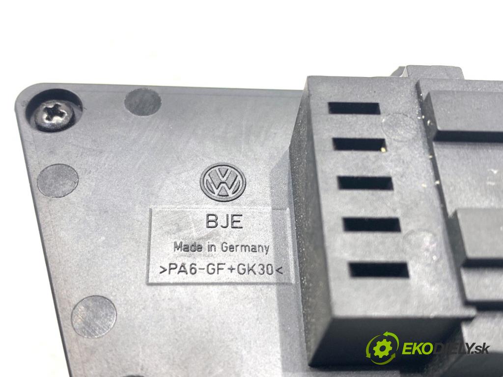 VW PASSAT B6 Kombi 2006 103 kW 2.0 TDI 1968 Prepínač sedačky 3C0959777
