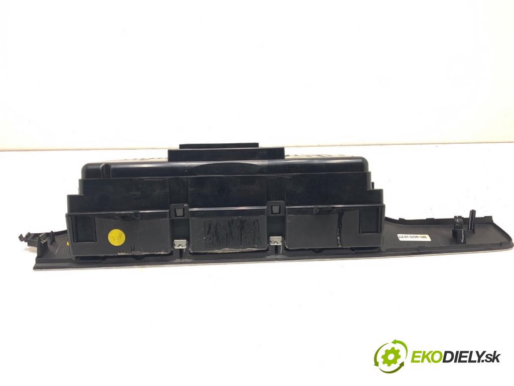 VW PASSAT B6 Kombi 2006 103 kW 2.0 TDI 1968 Prístrojovka A2C53145550 (Prístrojová doska)