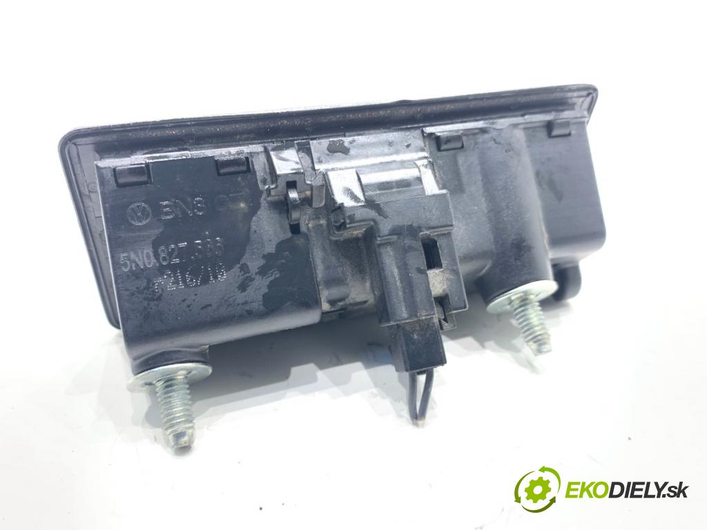 VW PASSAT B6 Kombi 2006 103 kW 2.0 TDI 1968 Kľučka dverí zad 5N0827566