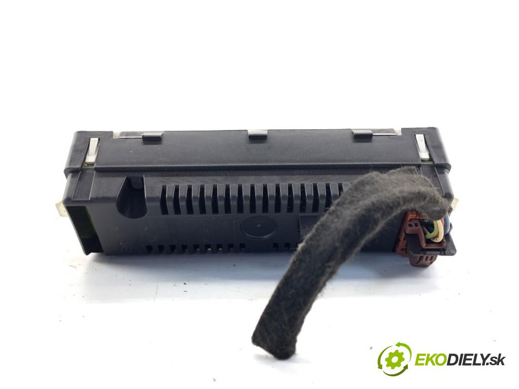 PEUGEOT 207 liftback 2009 53 kW 1.4 1360 Dislpej 5555502902 (Prístrojová doska)