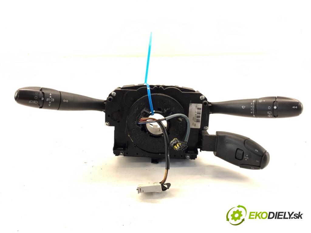 PEUGEOT 207 liftback 2009 53 kW 1.4 1360 Prepínač kombinovaný 96657279XT (Prepínacie páčky pod volantom)