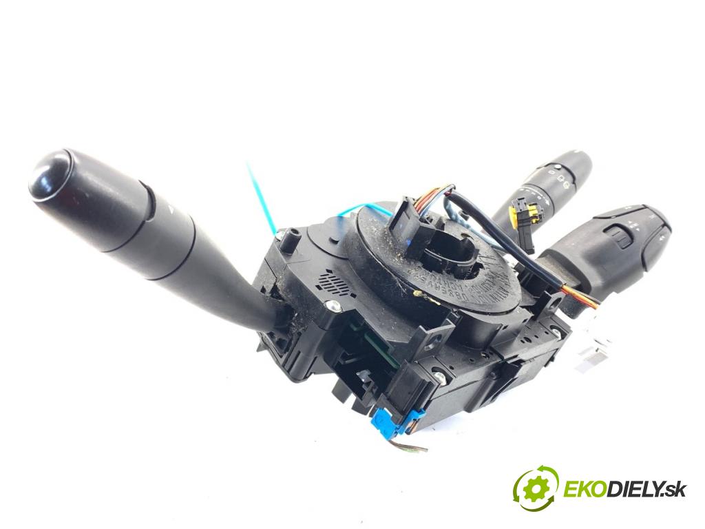 PEUGEOT 207 liftback 2009 53 kW 1.4 1360 Prepínač kombinovaný 96657279XT (Prepínacie páčky pod volantom)