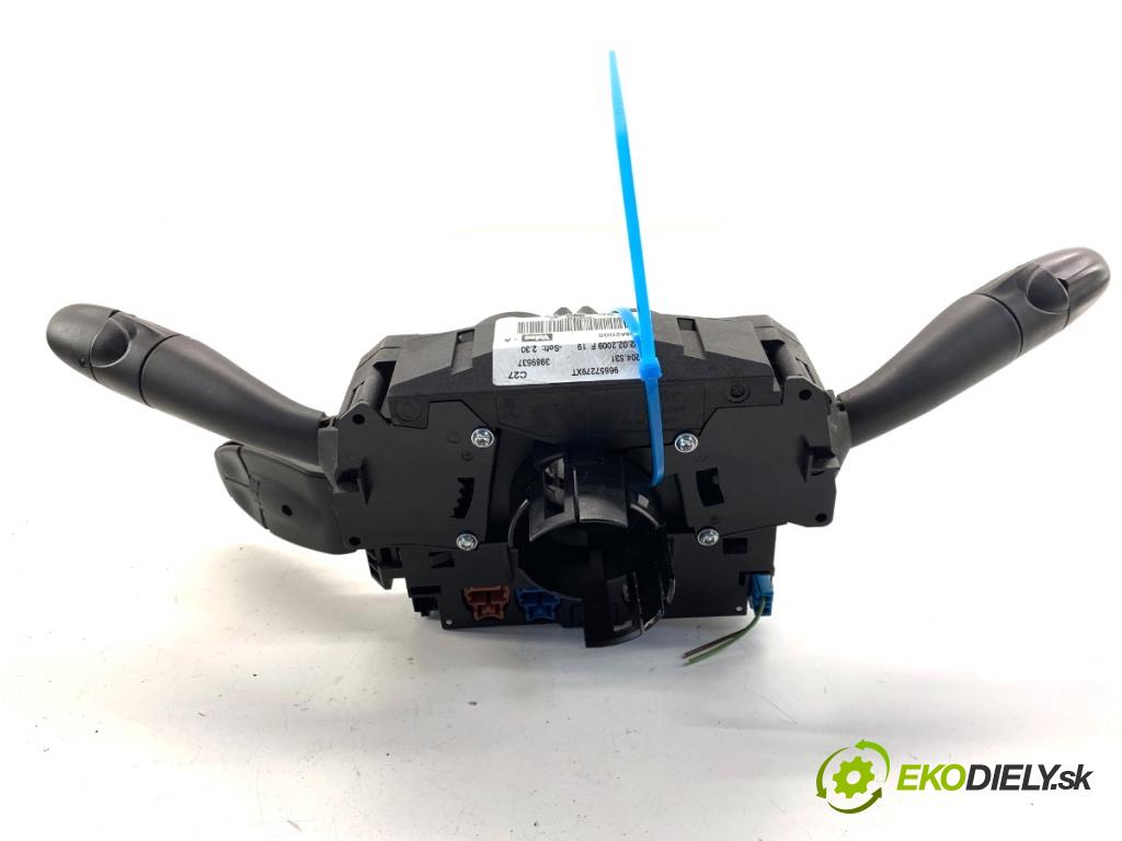 PEUGEOT 207 liftback 2009 53 kW 1.4 1360 Prepínač kombinovaný 96657279XT (Prepínacie páčky pod volantom)