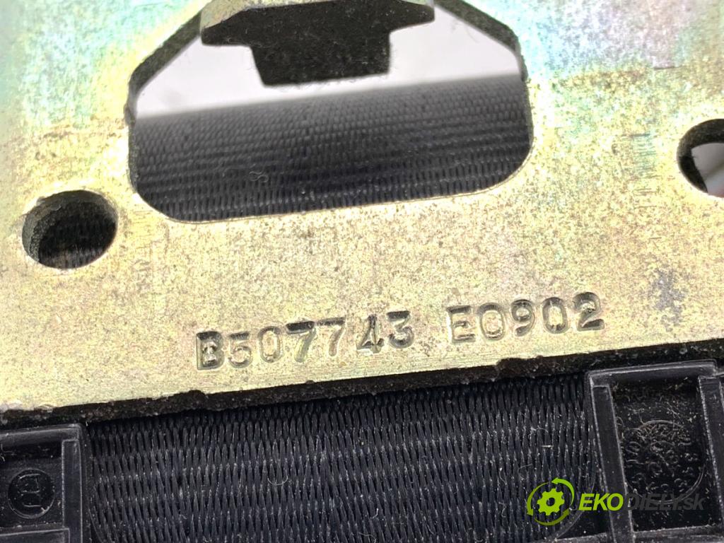 PEUGEOT 207 liftback 2009 53 kW 1.4 1360 Držiak BEZPEČNOSŤ ľavy predný