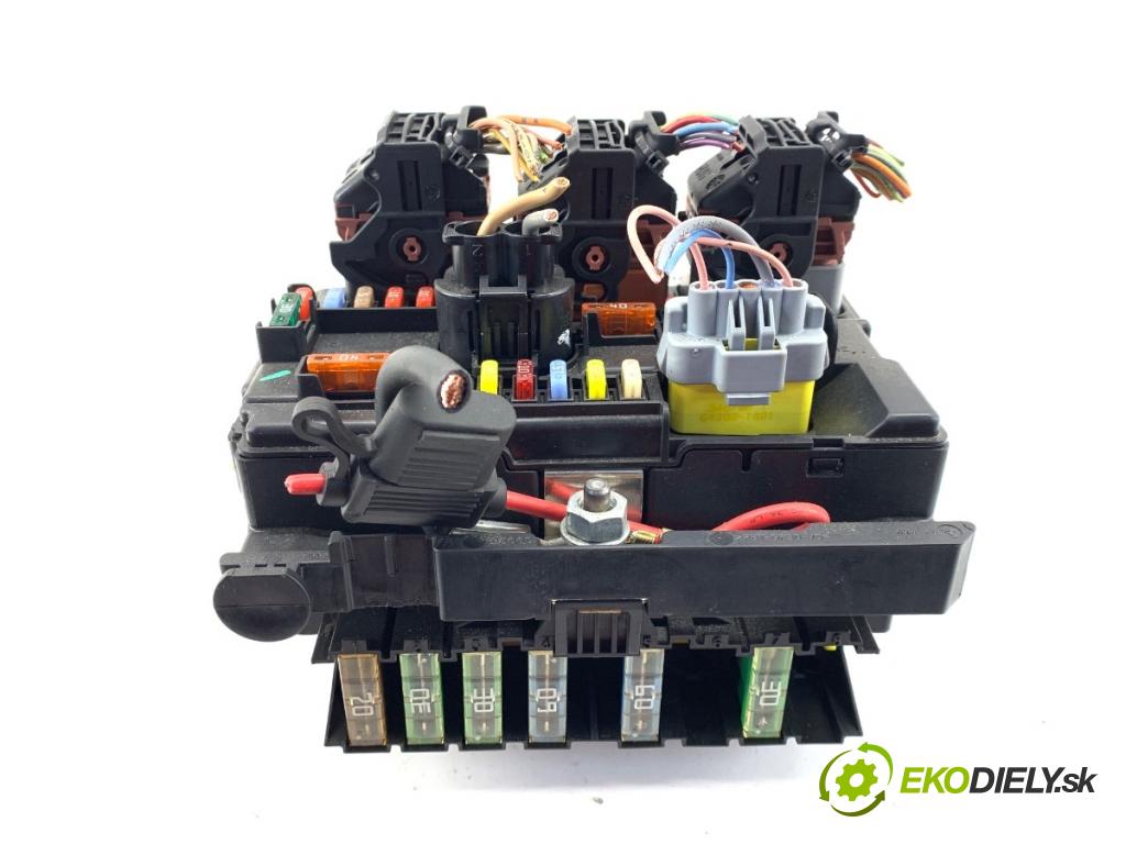 PEUGEOT 207 liftback 2009 53 kW 1.4 1360 Modul BSM 9664997780 (Riadiaca jednotka ostatné)