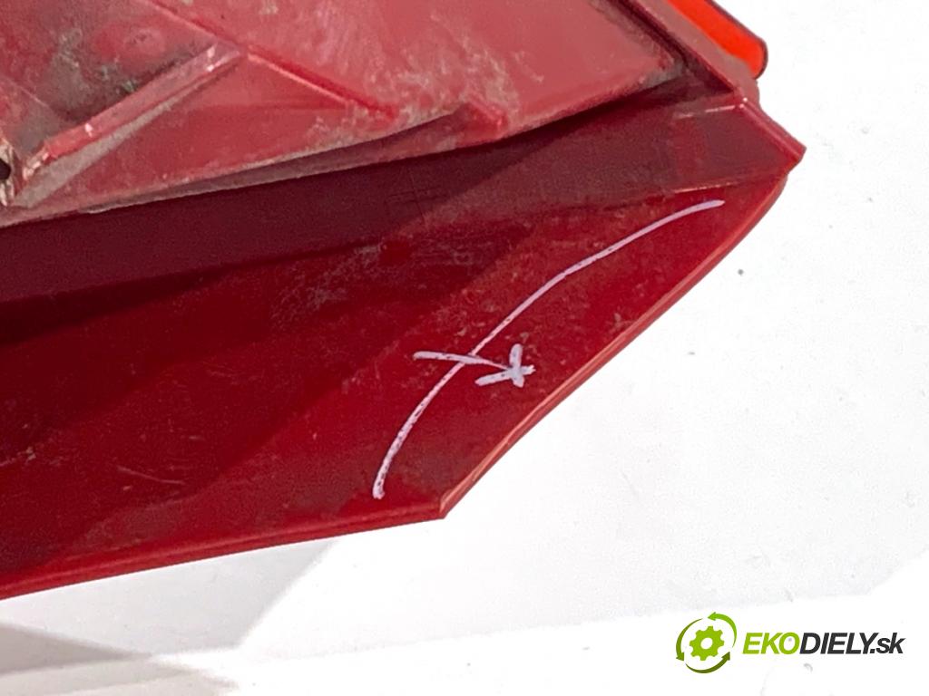 PEUGEOT 207 liftback 2009 53 kW 1.4 1360 Svetlo ľavy zad 9649986680