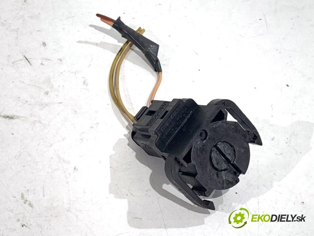 PEUGEOT 207 liftback 2009 53 kW 1.4 1360 Kocka, vložka spínacej skrinky  (Spínacia skrinka)