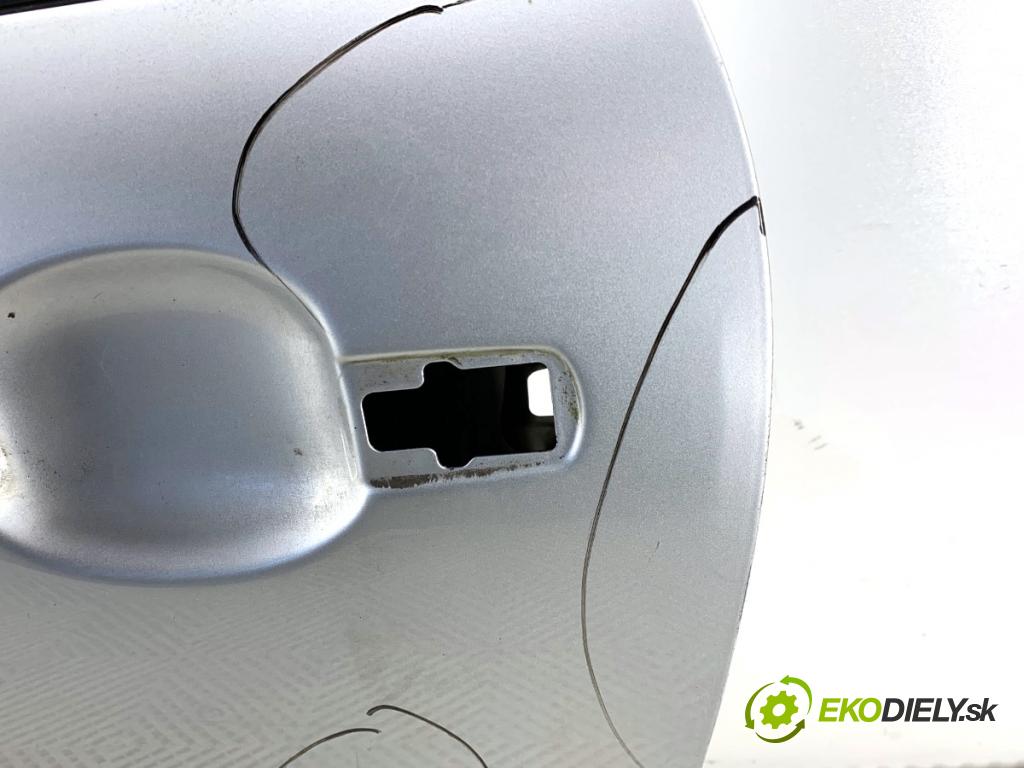 PEUGEOT 207 liftback 2009 53 kW 1.4 1360 Dvere ľavy predný