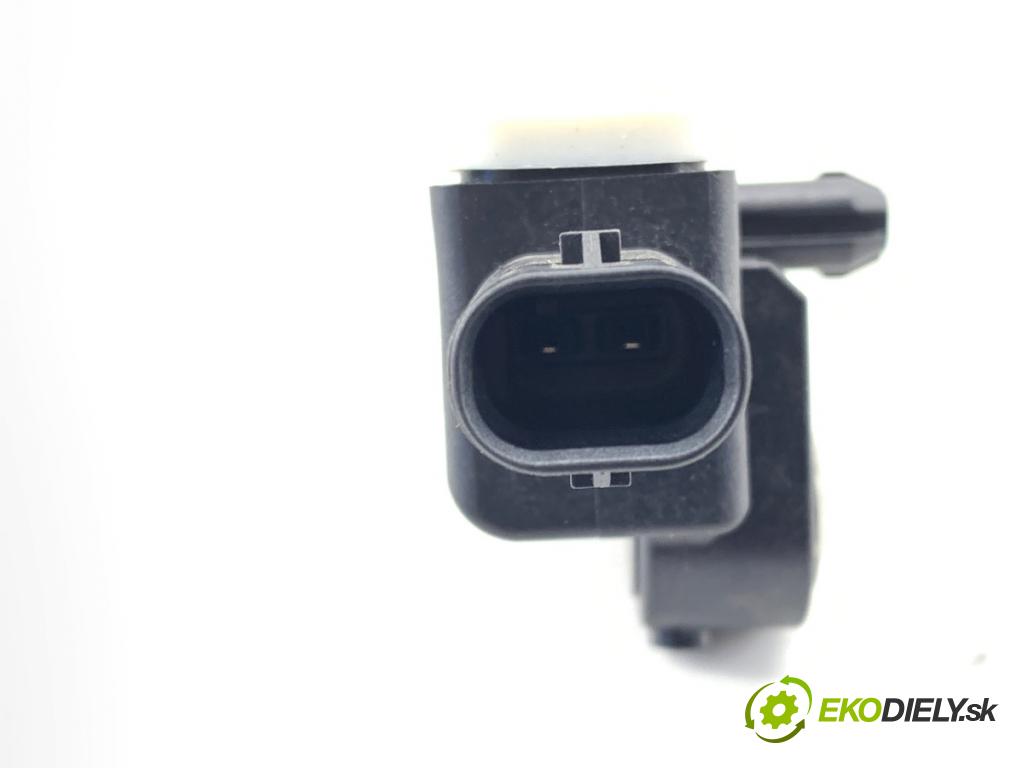 BMW F34 liftback 2017 135 kW 320 i 1998 Snímač nárazu 9234989 (Snímač nárazu)