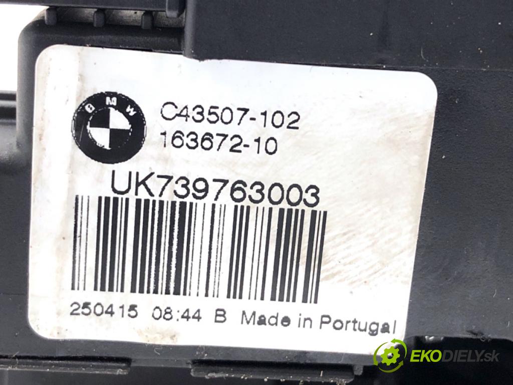 BMW F16 SUV 2015 230 kW xDrive 40 d 2993 zámok dverí zad 7397630