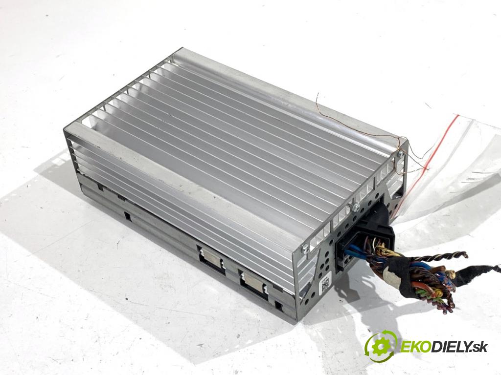 BMW F16 SUV 2015 230 kW xDrive 40 d 2993 Zosilňovač  (Zosilňovač)