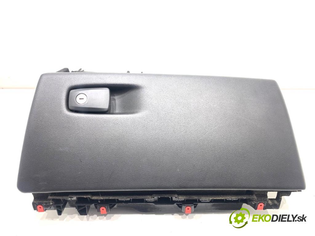 BMW F16 SUV 2015 230 kW xDrive 40 d 2993 přihrádka kastlík spolujezdce  (Přihrádka (kastlík))