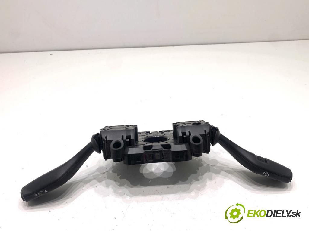 BMW F16 SUV 2015 230 kW xDrive 40 d 2993 Prepínač kombinovaný 9330557 (Prepínacie páčky pod volantom)