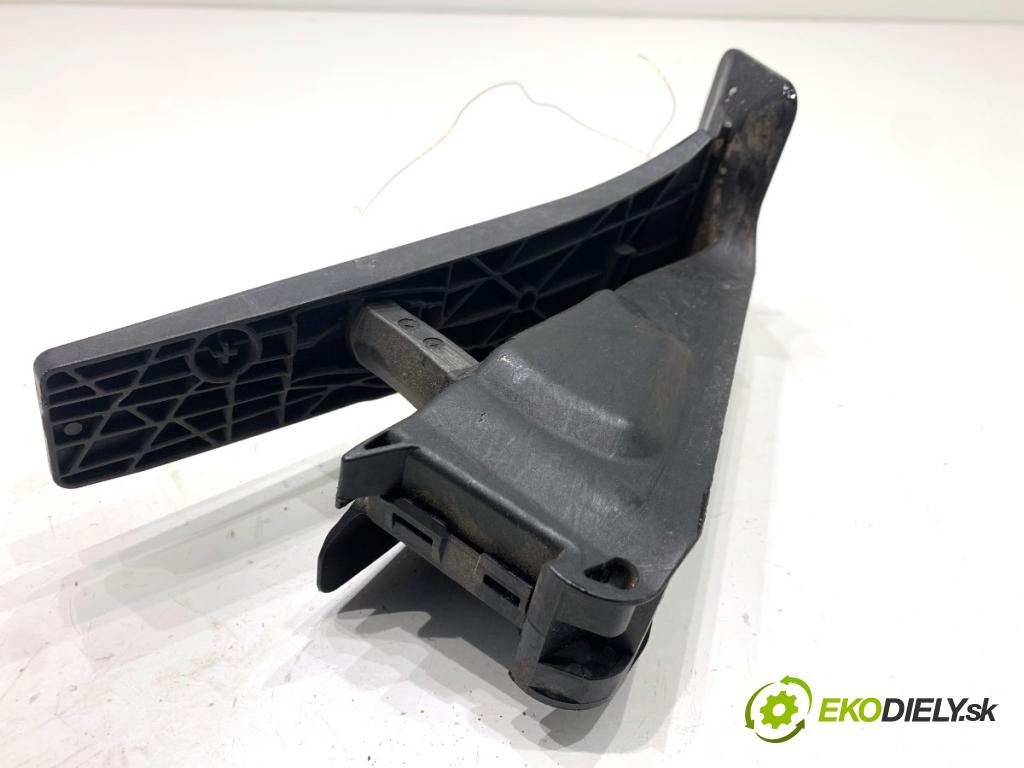 BMW F16 SUV 2015 230 kW xDrive 40 d 2993 Potenciometer plynu 6853175 (Potenciometer plynového pedálu)