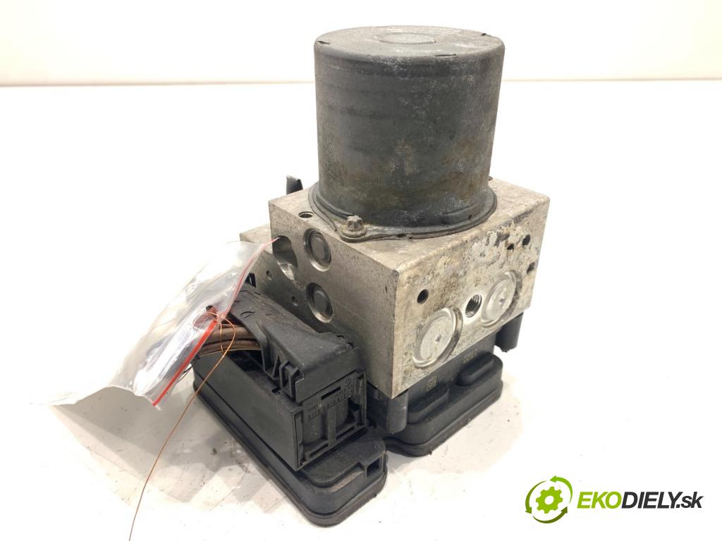 BMW F16 SUV 2015 230 kW xDrive 40 d 2993 Pumpa ABS 6864798 (Pumpa ABS)