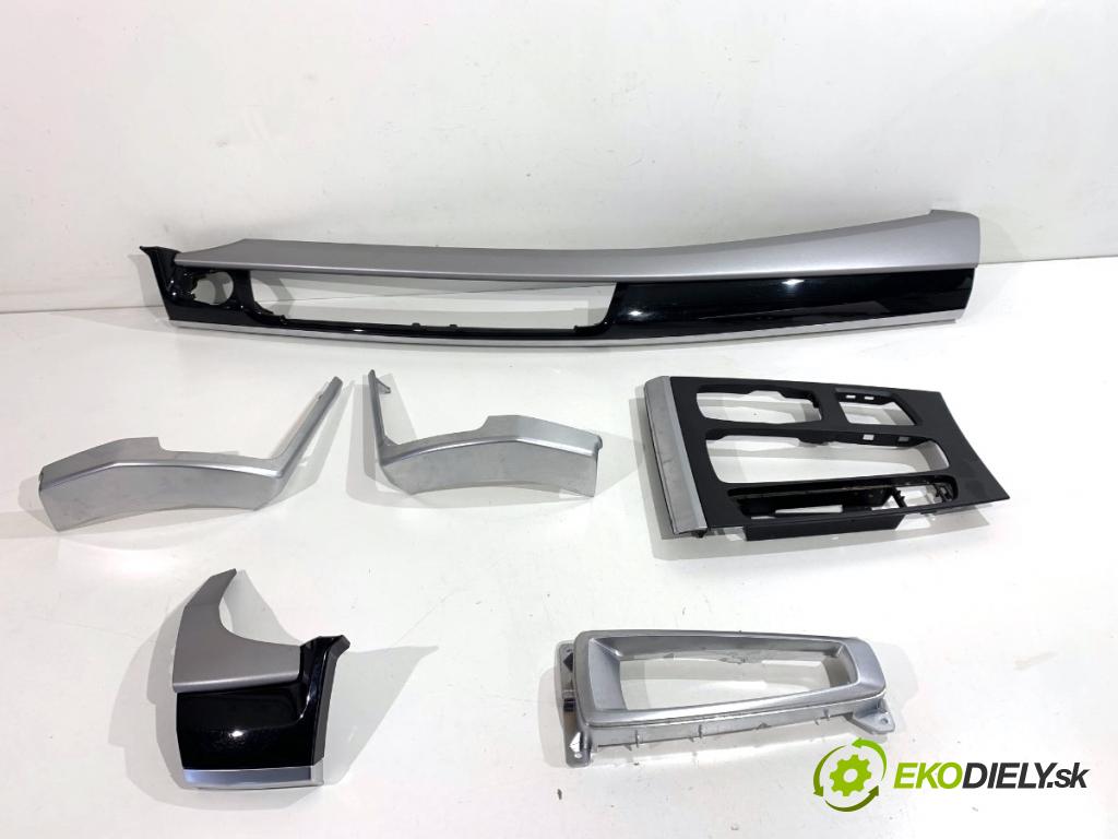 BMW F16 SUV 2015 230 kW xDrive 40 d 2993 lišty kryt 9252115 9252113 (Lišta)