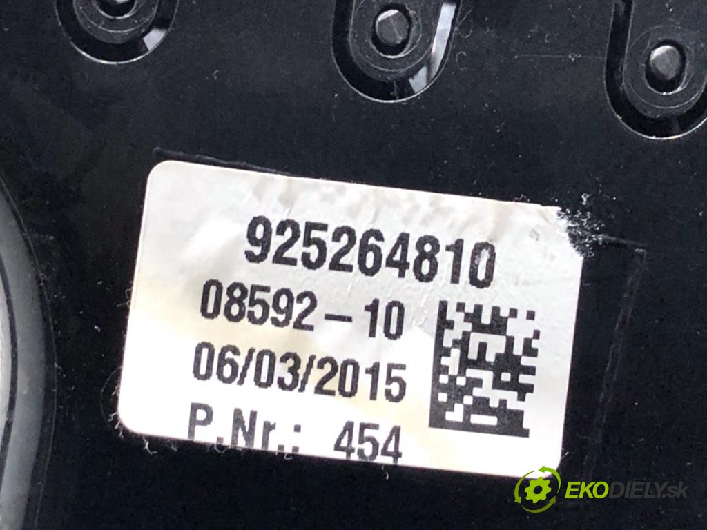 BMW F16 SUV 2015 230 kW xDrive 40 d 2993 Mriežky kúrenia predný stredna 9252648