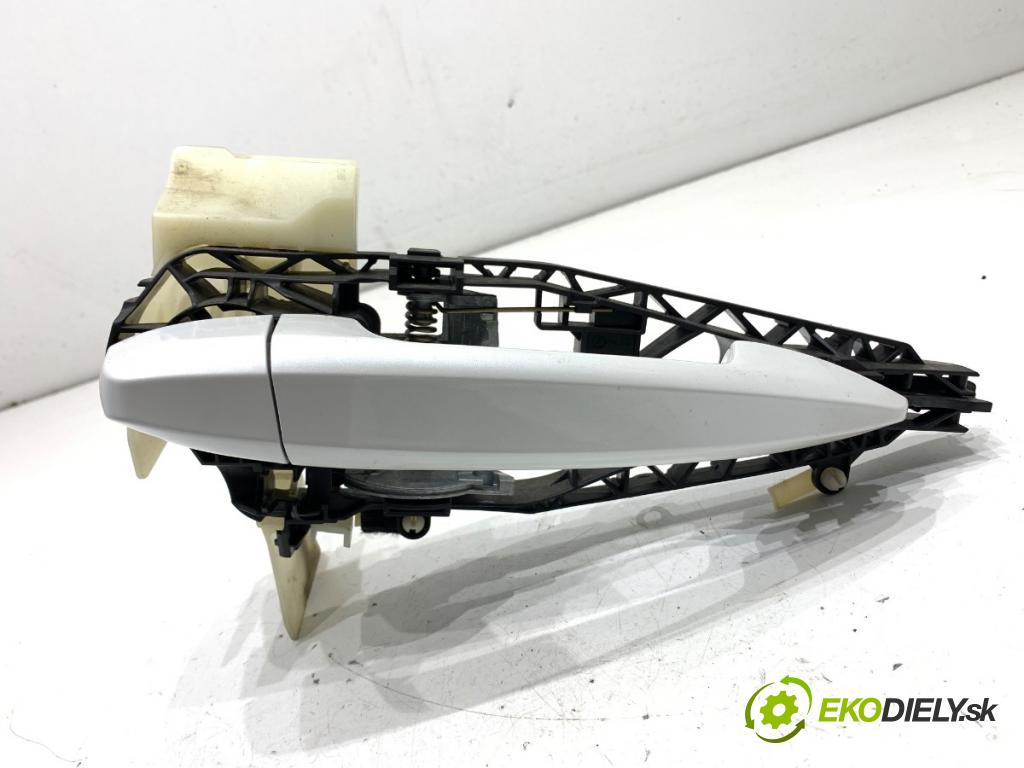 BMW F16 SUV 2015 230 kW xDrive 40 d 2993 Kľučka vonkajšia pravy predný 7340376