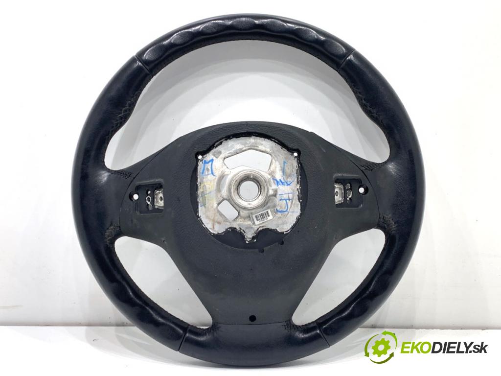 BMW F16 SUV 2015 230 kW xDrive 40 d 2993 volant  (Volant)