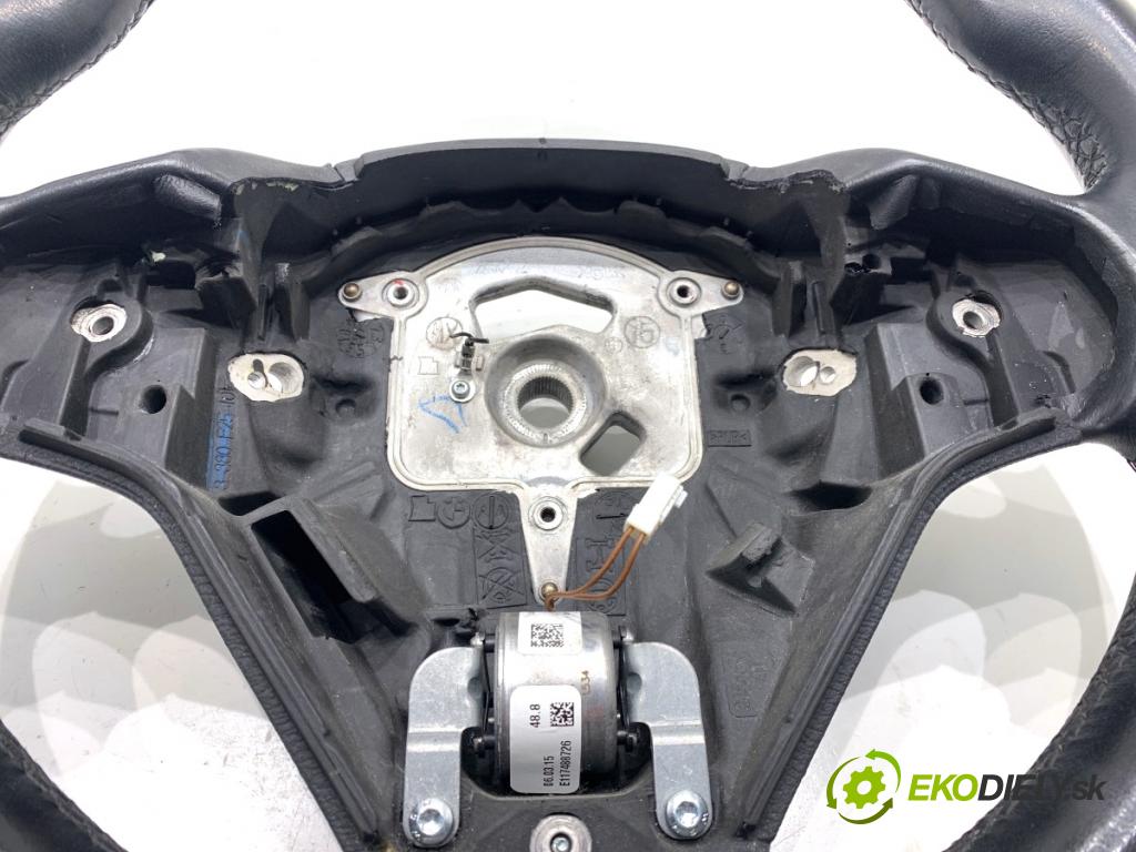 BMW F16 SUV 2015 230 kW xDrive 40 d 2993 volant  (Volant)